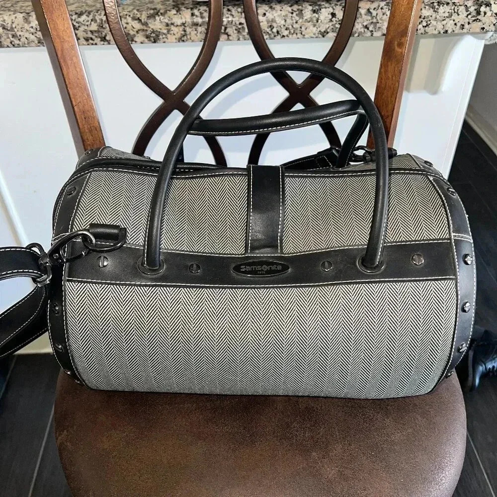 Samsonite Black herringbone vintage luggage Duffle
